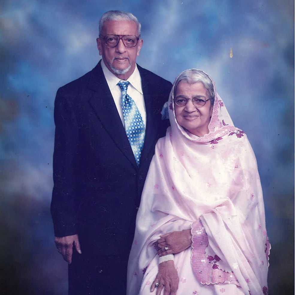 Amena and Hatim Nakoda, and Moeez Nakhoda, BS '91